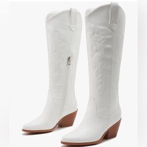 WideCalf Cowboy Boots White